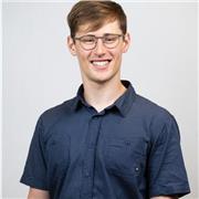 Passionate Marine Biology student offering personalised online lessons in Biology and English.